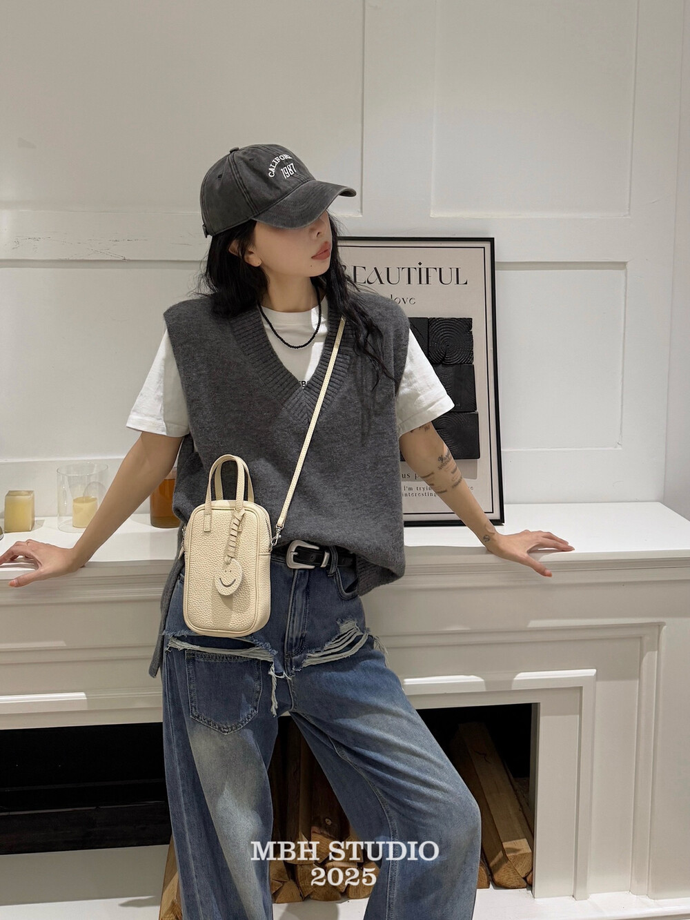 MBH Lightweight Minimalist Soft Mini Phone Bag Top Layer Cowhide Candy Color Handbag Crossbody Bag with Shoulder Strap